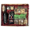 box-prezentowy-wino-primitivo-czakoladki-lyson-kawa.jpg